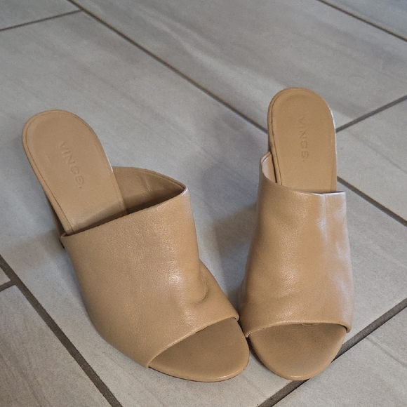 Vince Women's Beige Leather Heels For Office Or Any Ocassion Size 7.5 - Picture 7 of 8